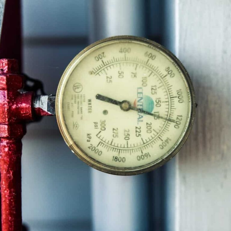 water pressure gauge